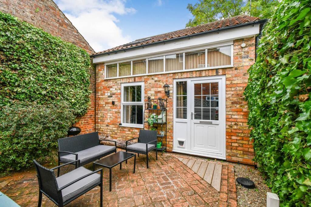 Fifth Milestone Annexe York